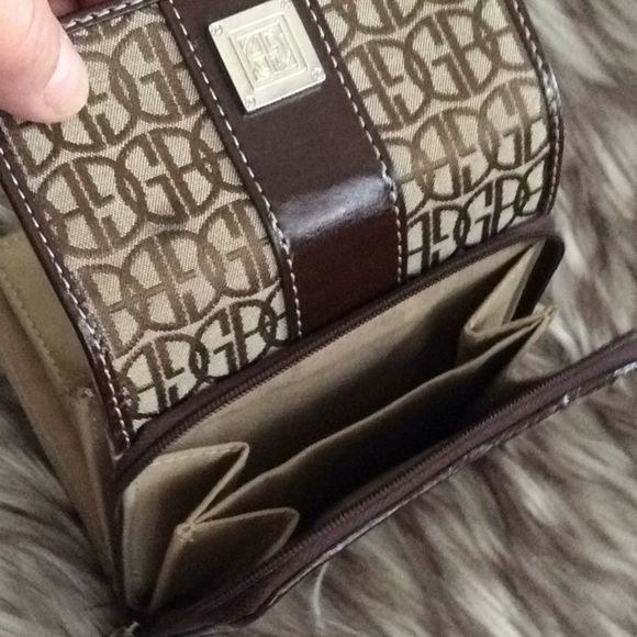 💞GIANI BERNINI💞wallet - Picture 8 of 8